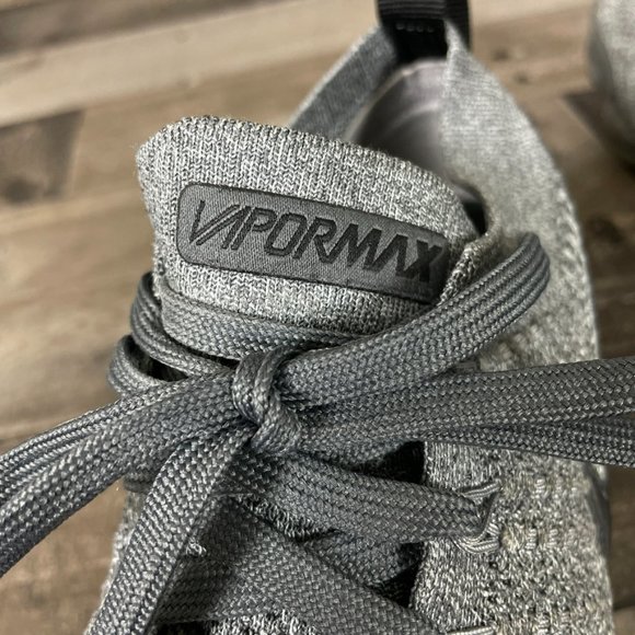 Nike Air Vapormax Flyknit 2 Running Shoes - Picture 9 of 11